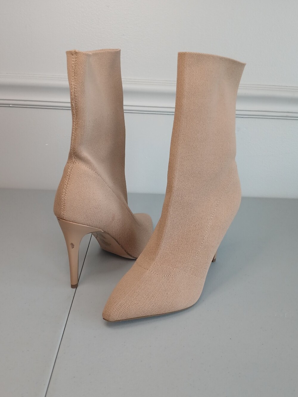 Tan Knit Pointed Toe High Heel Stiletto Ankle Sock Boots 10M